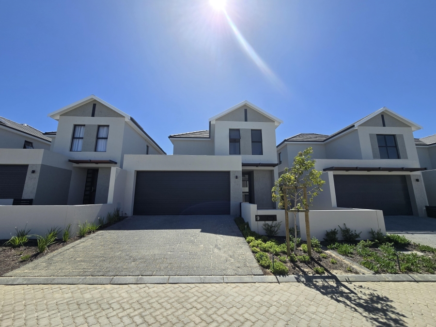 To Let 3 Bedroom Property for Rent in Groot Phesantekraal Estate Western Cape